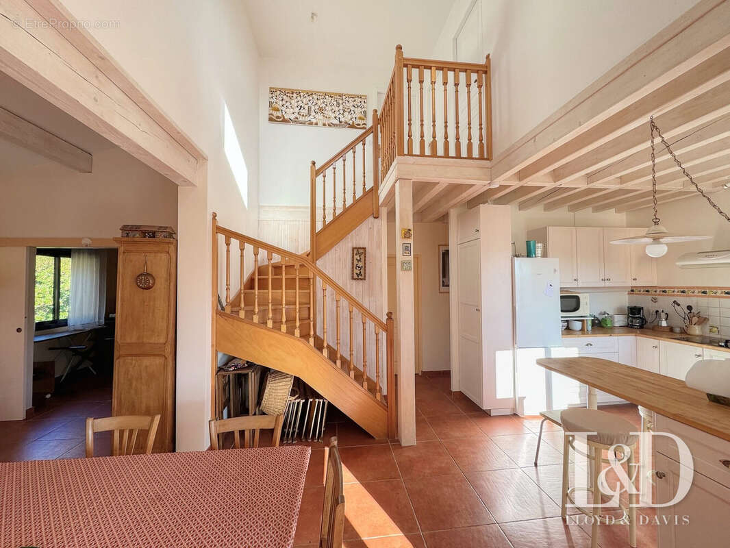 Maison à SAINT-PAUL-LE-JEUNE