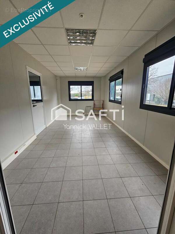 Photo 4 - Commerce à SAINT-LAURENT-DES-HOMMES