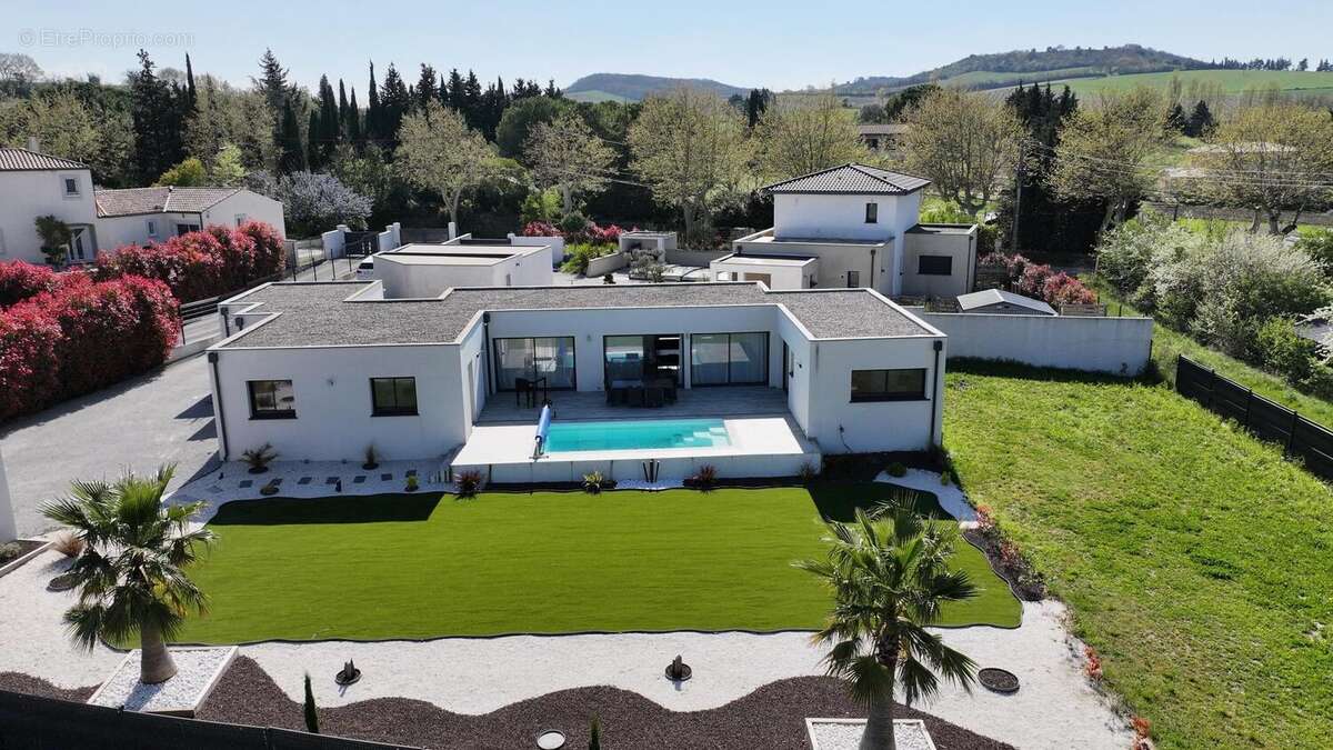 Photo 2 - Maison à MONTREAL