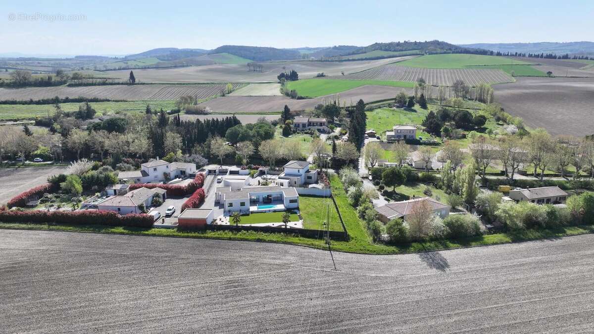 Photo 3 - Maison à MONTREAL