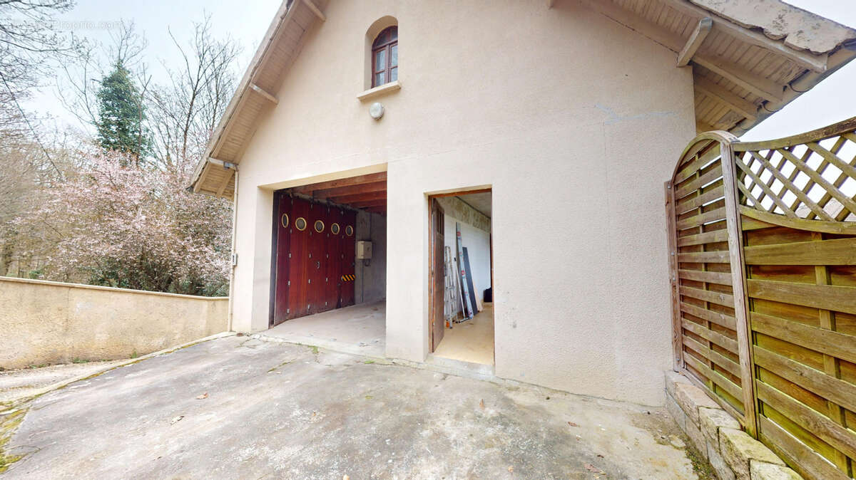 Maison à JOUARS-PONTCHARTRAIN