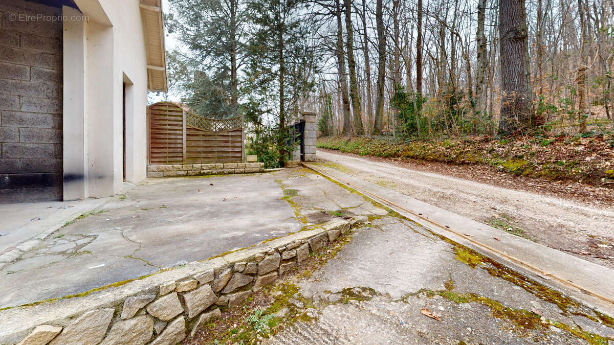 Maison à JOUARS-PONTCHARTRAIN