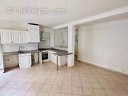 Appartement à MARSEILLE-4E