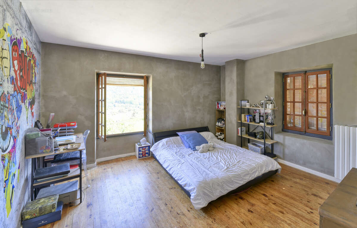 Maison à BEAUCHASTEL