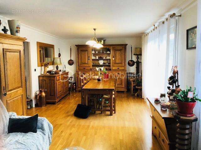 Appartement à DEVILLE-LES-ROUEN