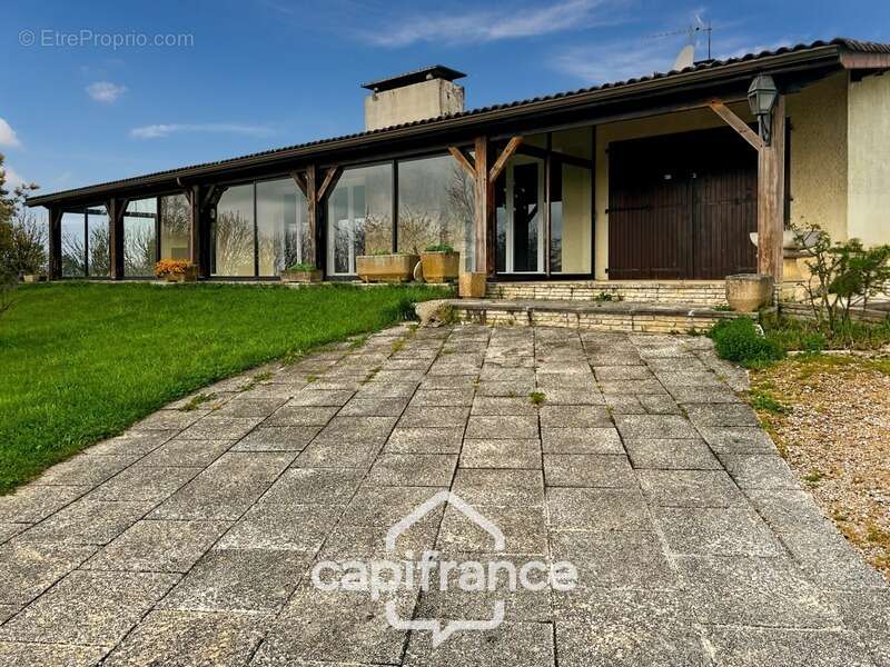 Maison à CASTELCULIER