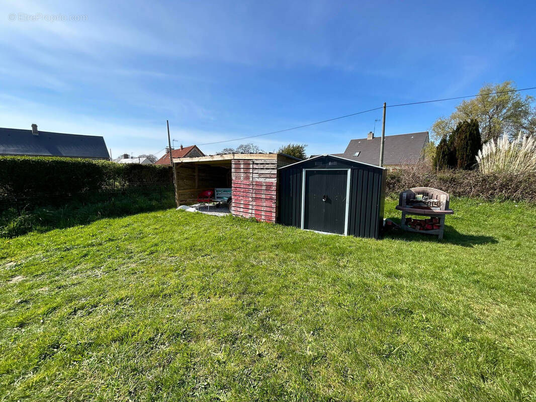 Terrain à VARENGUEBEC