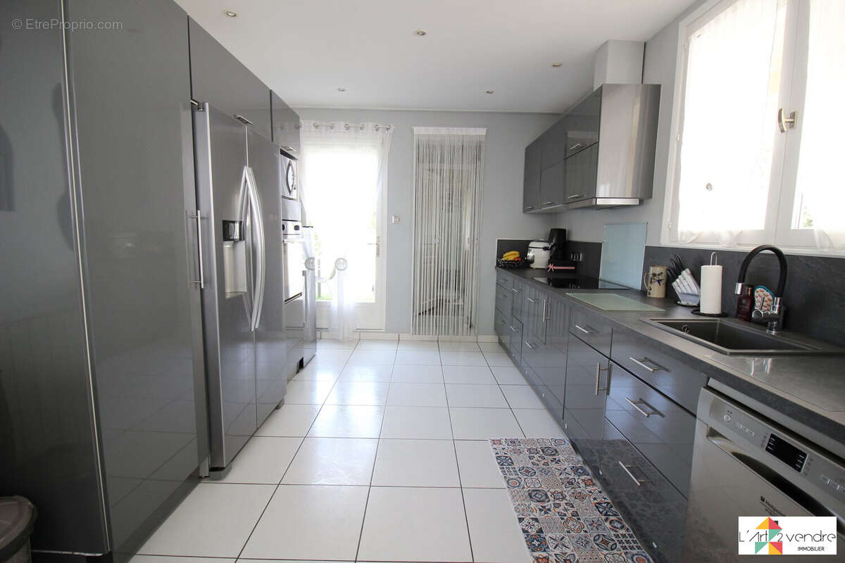 Maison à VILLECRESNES