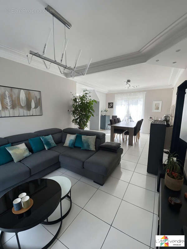 Maison à VILLECRESNES