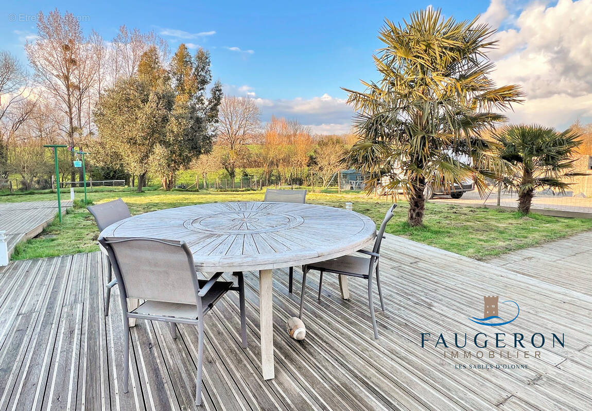 Maison à GROSBREUIL