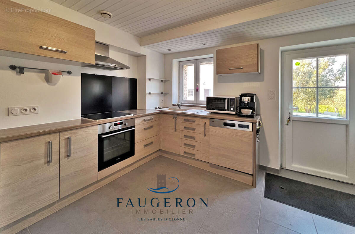 Maison à GROSBREUIL