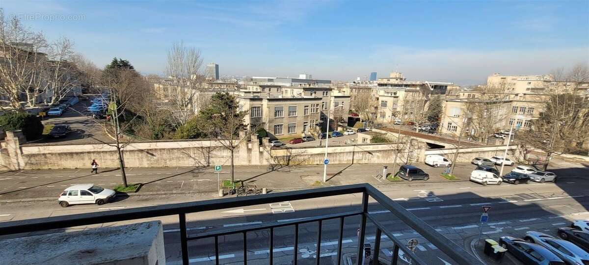 Appartement à LYON-3E