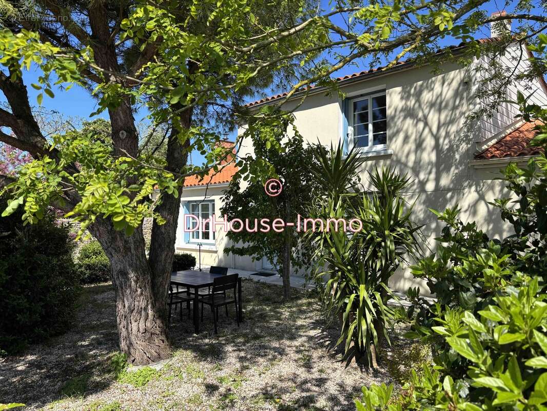 Maison à CHAILLE-LES-MARAIS