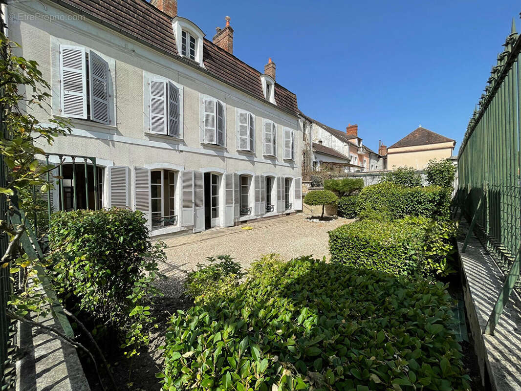 Maison à SAINT-FLORENTIN