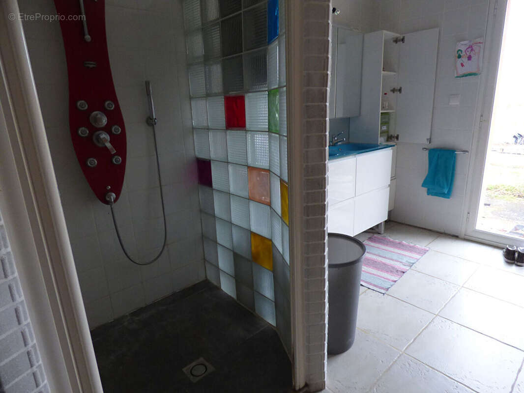 Maison à SAINT-TRIVIER-DE-COURTES