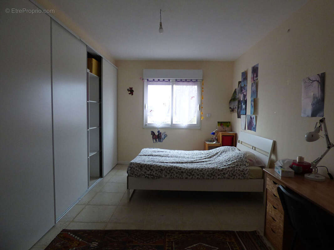 Maison à SAINT-TRIVIER-DE-COURTES