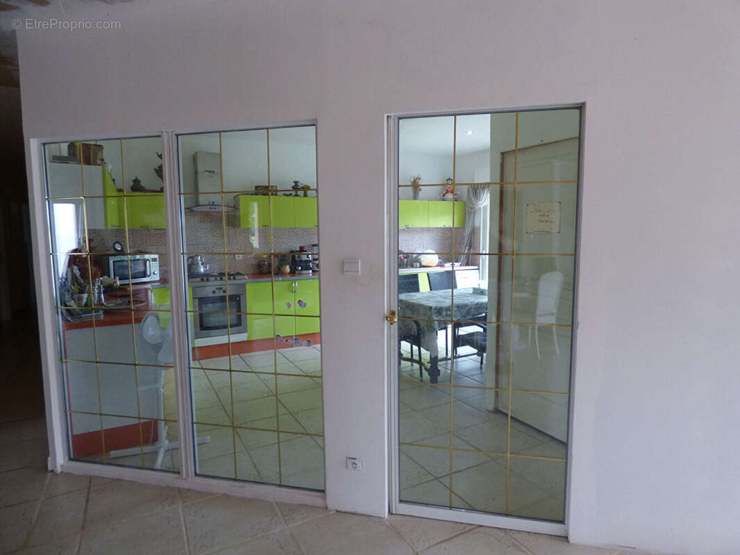 Maison à SAINT-TRIVIER-DE-COURTES