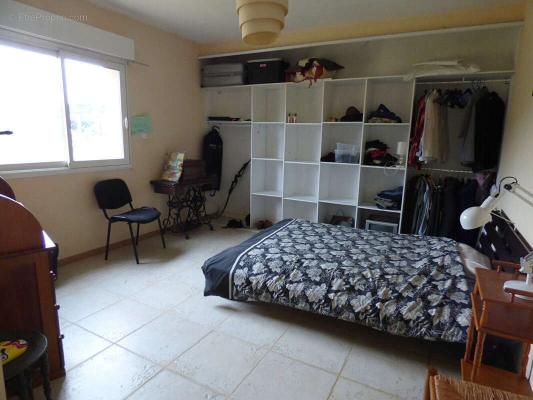 Maison à SAINT-TRIVIER-DE-COURTES