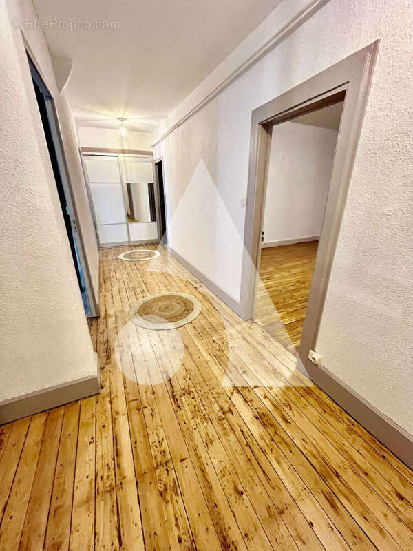 Appartement à NEUFCHATEAU