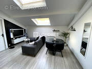 Appartement à JUZIERS