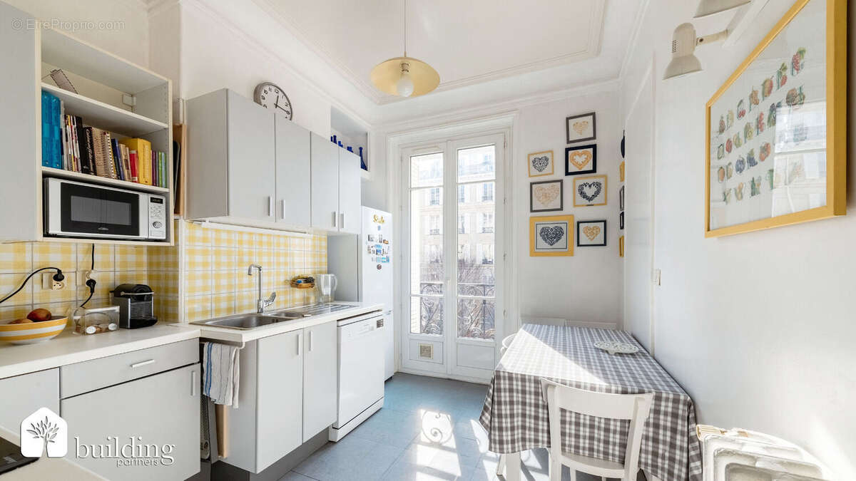 Appartement à LEVALLOIS-PERRET