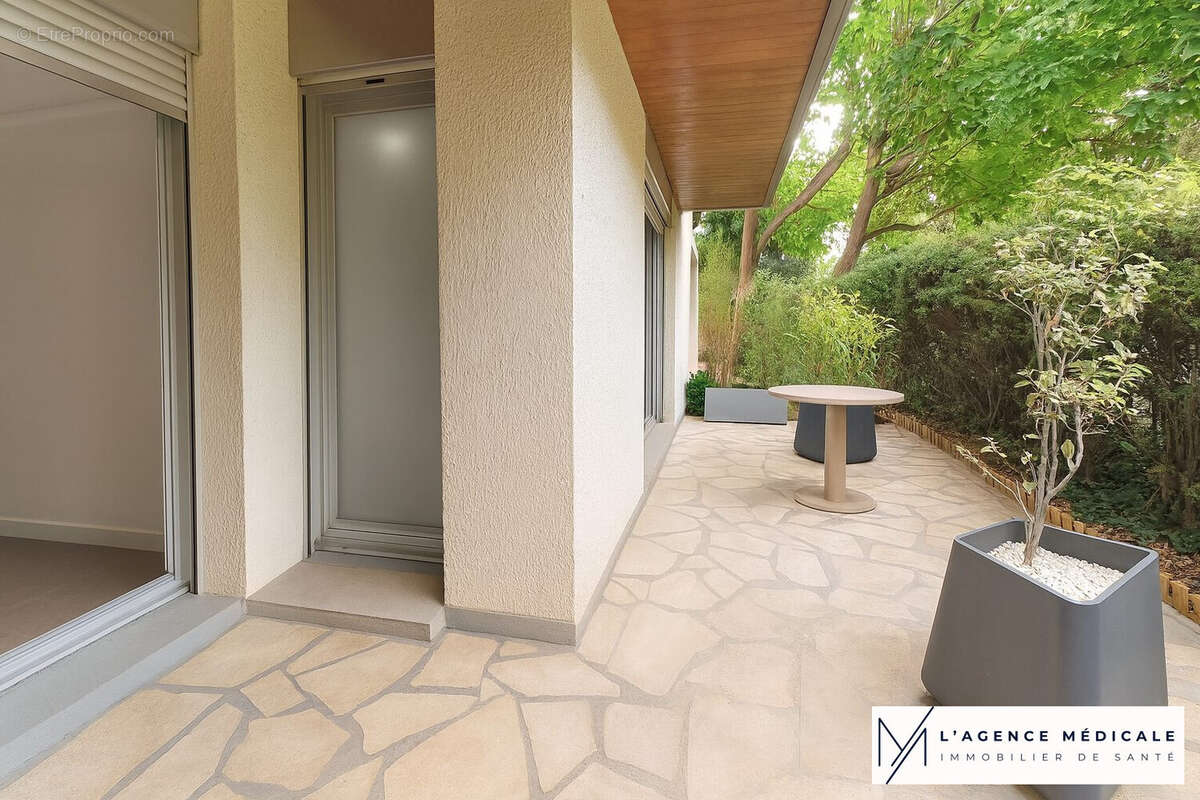 Commerce à L&#039;ISLE-ADAM