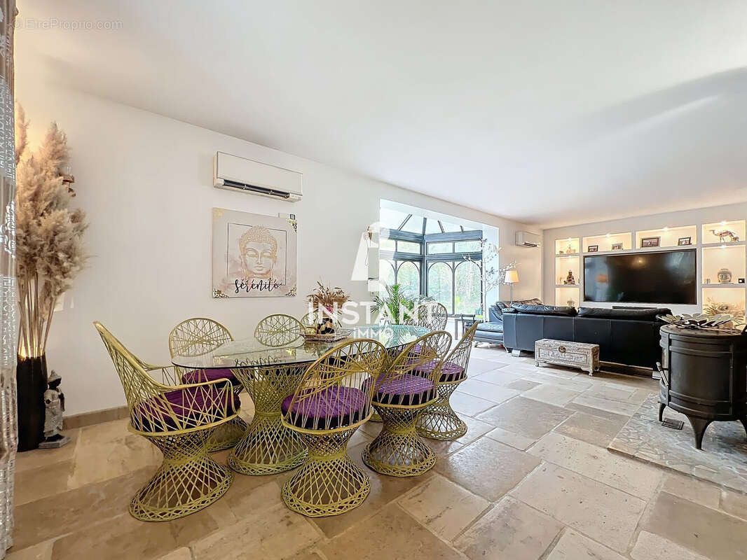 Maison à GRISY-SUISNES