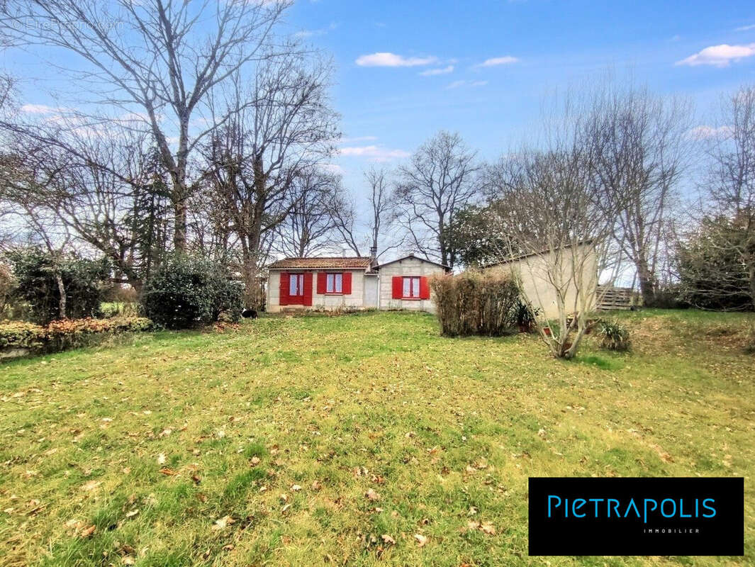 Maison à SAINT-BONNET-DE-FOUR