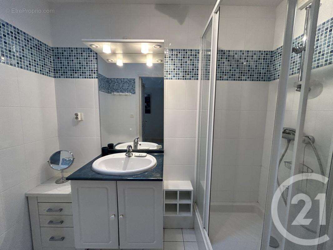 Appartement à NESLES