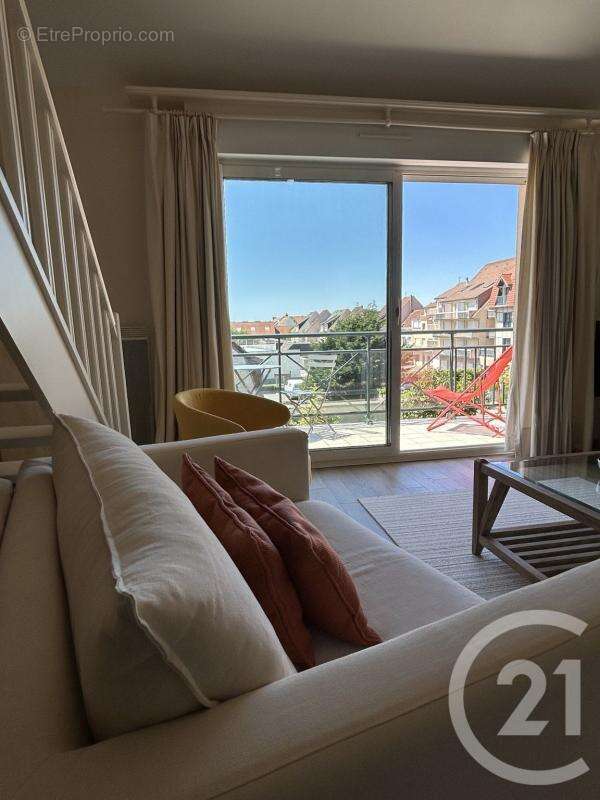 Appartement à NESLES