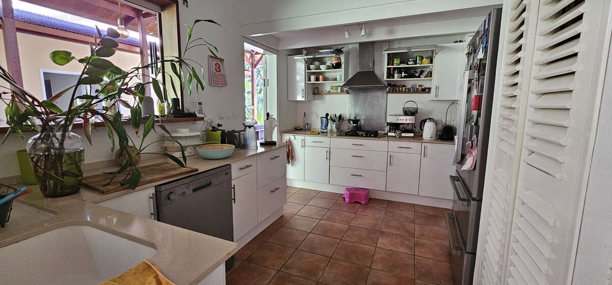 Maison à REMIRE-MONTJOLY