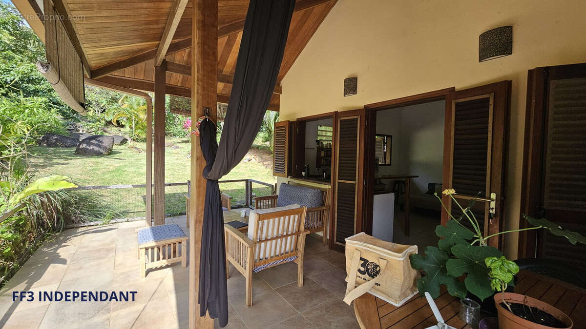 Maison à REMIRE-MONTJOLY