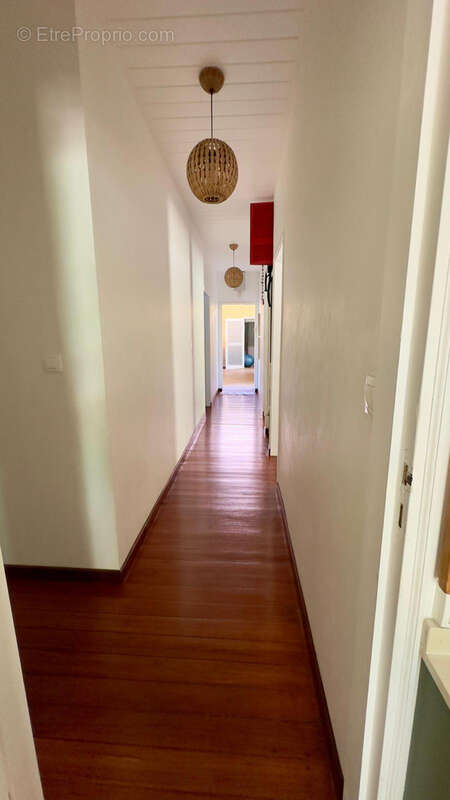 Maison à REMIRE-MONTJOLY