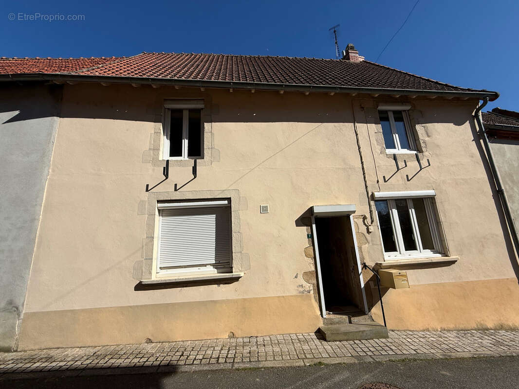 Maison à MARCILLAT-EN-COMBRAILLE