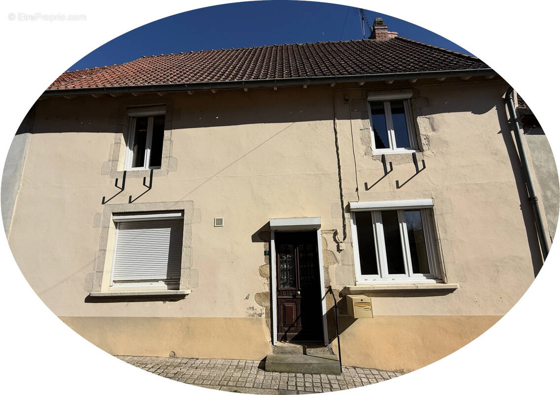 Maison à MARCILLAT-EN-COMBRAILLE