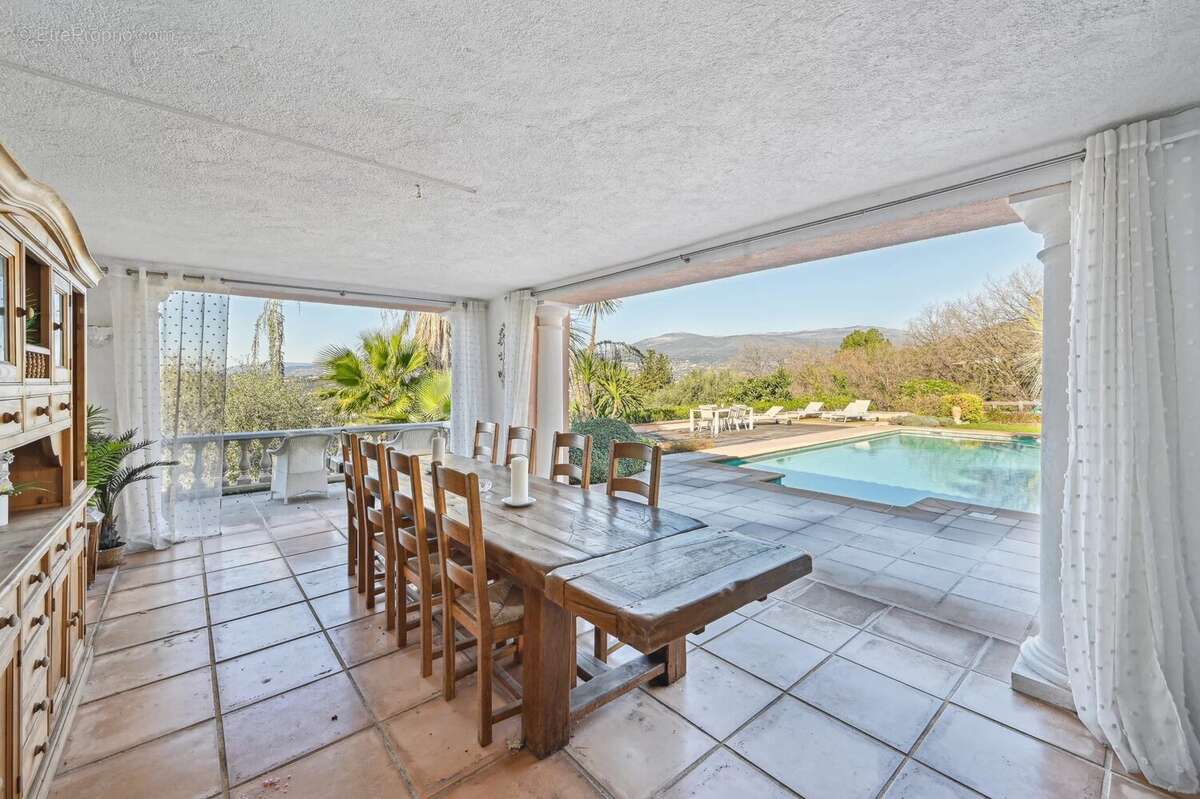 Maison à MOUANS-SARTOUX