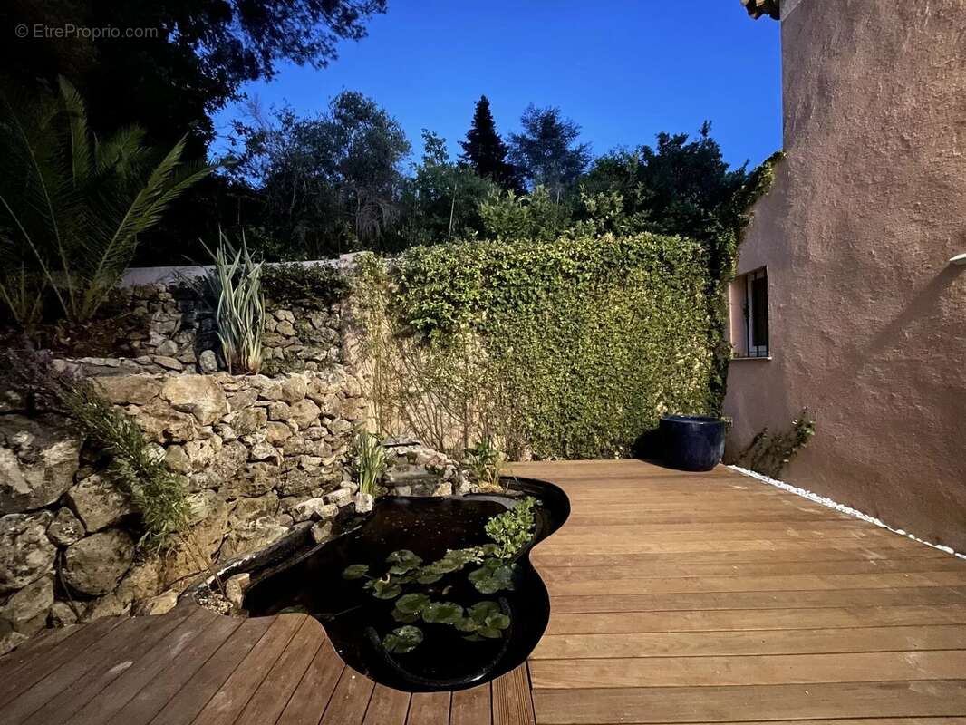 Maison à MOUANS-SARTOUX