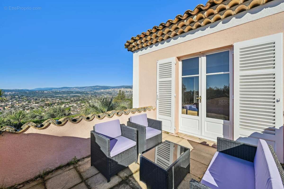 Maison à MOUANS-SARTOUX