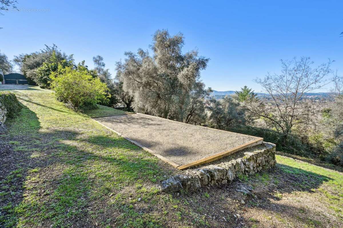 Maison à MOUANS-SARTOUX