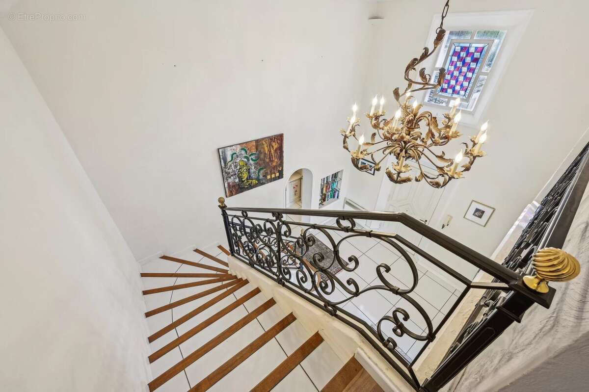 Maison à MOUANS-SARTOUX