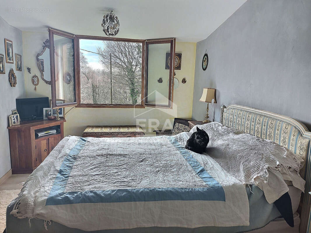 Maison à LACAPELLE-MARIVAL