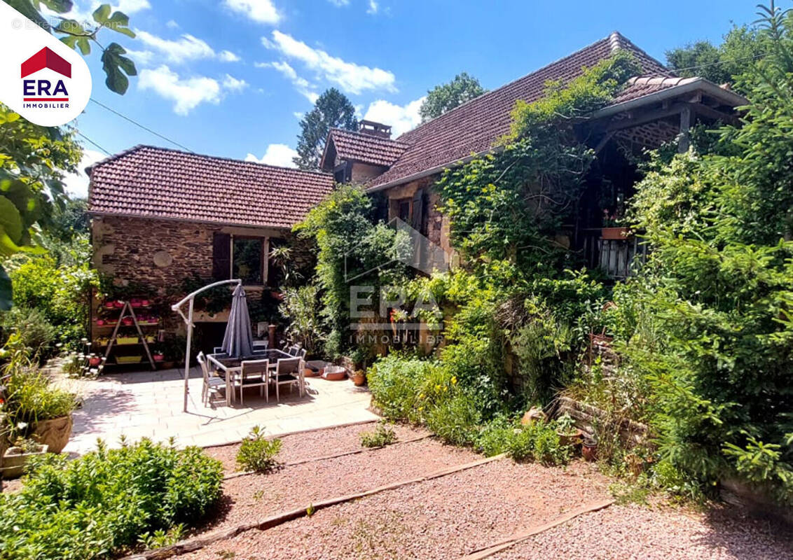 Maison à LACAPELLE-MARIVAL