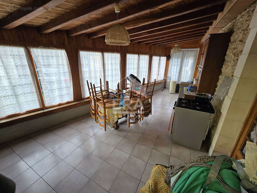 Maison à SAINT-FRONT-DE-PRADOUX