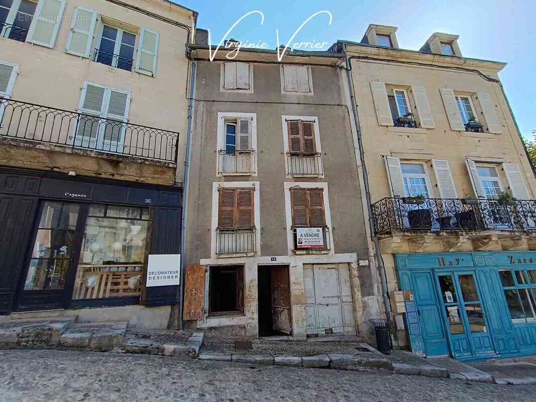 Appartement à TERRASSON-LAVILLEDIEU