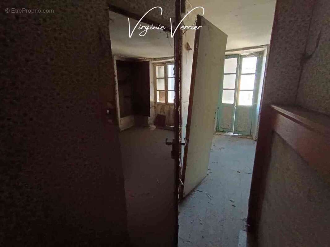 Appartement à TERRASSON-LAVILLEDIEU