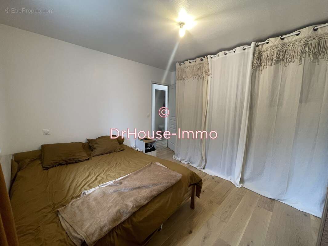 Maison à SAINT-ESTEVE