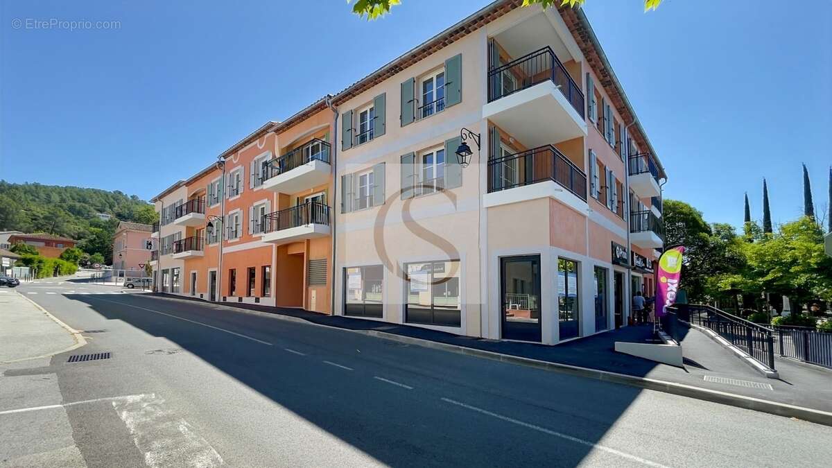 Appartement à TARADEAU