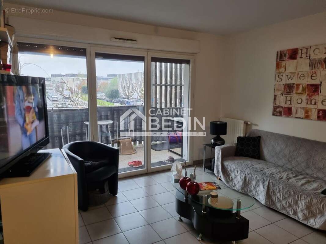 Appartement à VILLENAVE-D&#039;ORNON