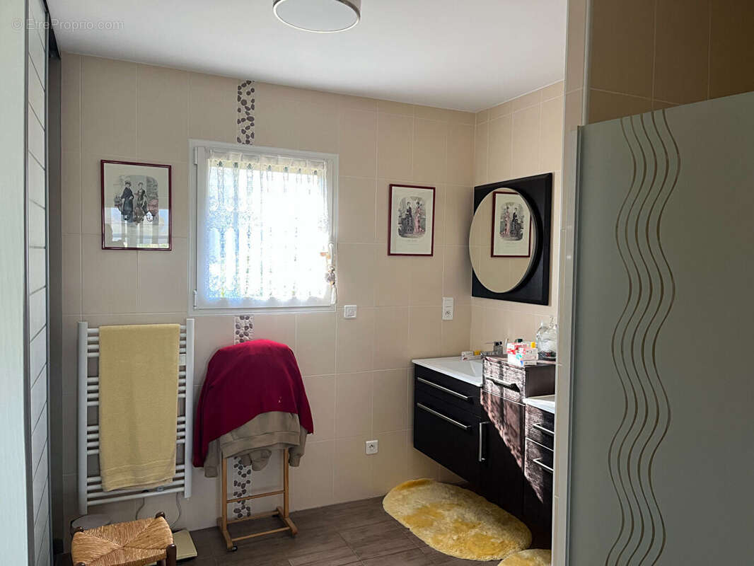 Maison à SAINT-ALLOUESTRE