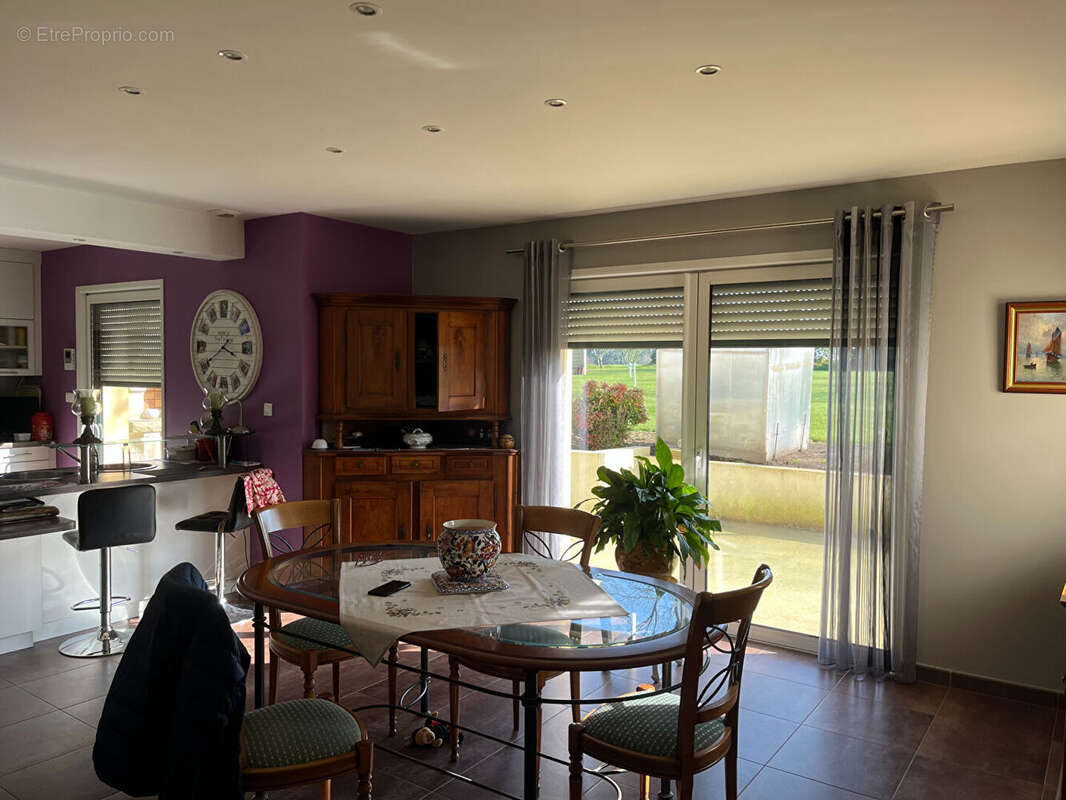 Maison à SAINT-ALLOUESTRE